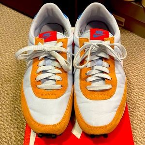 Nike daybreak sneakers